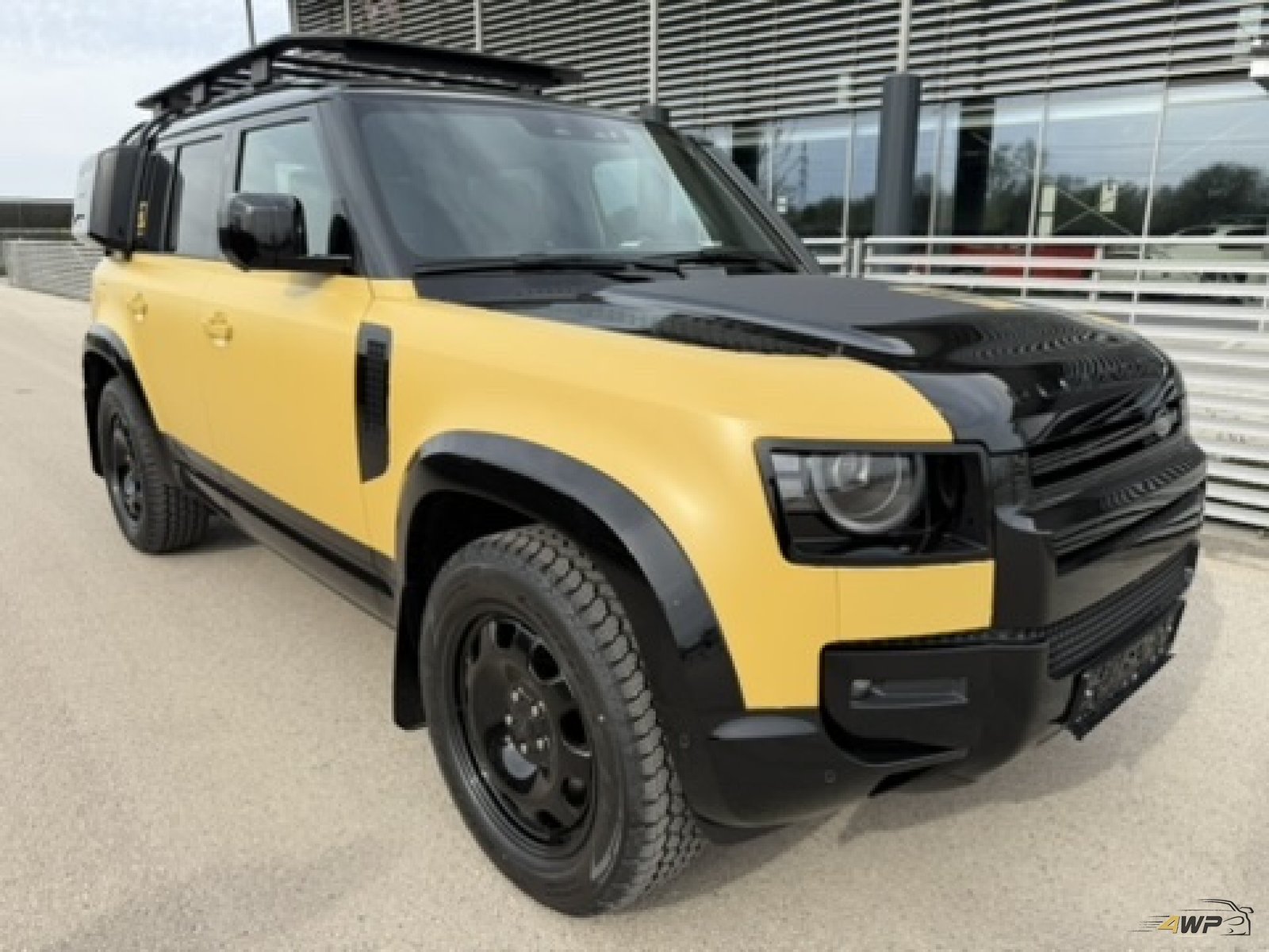 Land Rover DEFENDER 110 D350 Trophy Deep Sandglow (Automata)